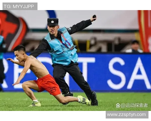 10月28日足球明星齐聚赛场精彩对决引发球迷热情高涨 10月28日足球明星齐聚赛场精彩对决引发球迷热情高涨