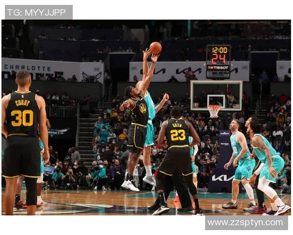 勇士与黄蜂激战正酣文字直播全程跟踪精彩瞬间不容错过